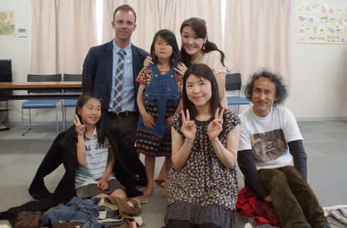 201205_28_wataricho%20with%20kids.jpg